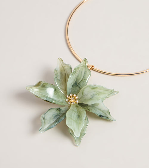 Blooming Beauty Resin Flower Collar Necklace